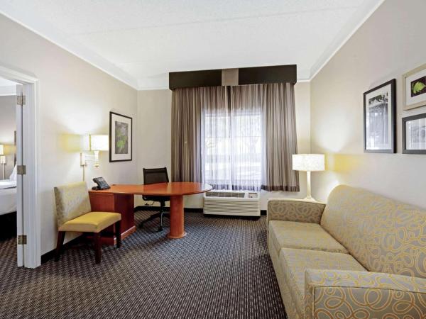 La Quinta by Wyndham Houston West Park 10 : photo 4 de la chambre suite lit king-size – non-fumeurs