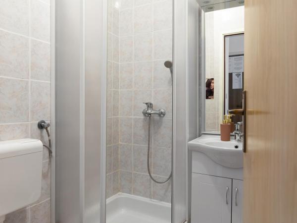 Apartment & rooms Ivica : photo 7 de la chambre chambre double avec balcon