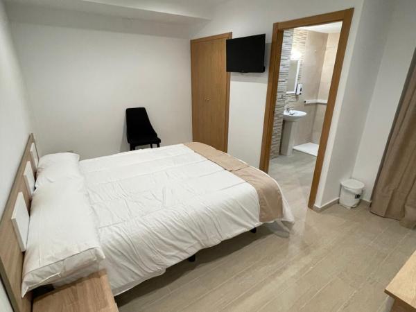 Pensión Portugal : photo 6 de la chambre chambre simple avec salle de bains privative