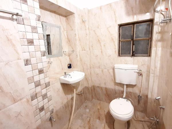 Blue Stay Jodhpur : photo 2 de la chambre chambre familiale avec salle de bains privative