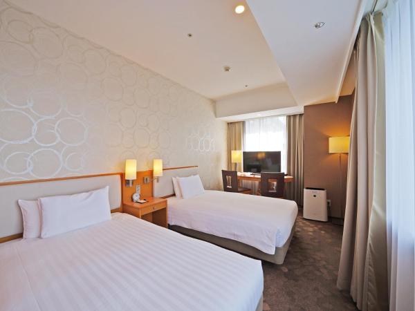LOISIR HOTEL SHINAGAWA SEASIDE : photo 2 de la chambre chambre lits jumeaux de luxe - fumeurs