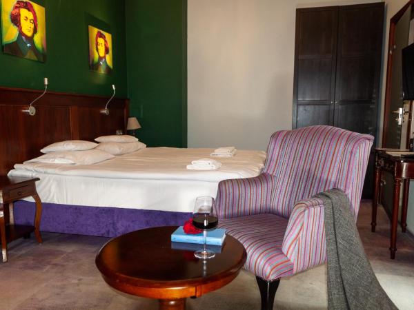 Apartamenty Siedem Komnat Siedmiu Mistrzów : photo 5 de la chambre chambre double ou lits jumeaux