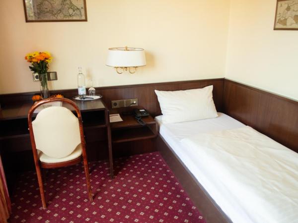 Hotel Haus am Zoo : photo 1 de la chambre chambre simple standard