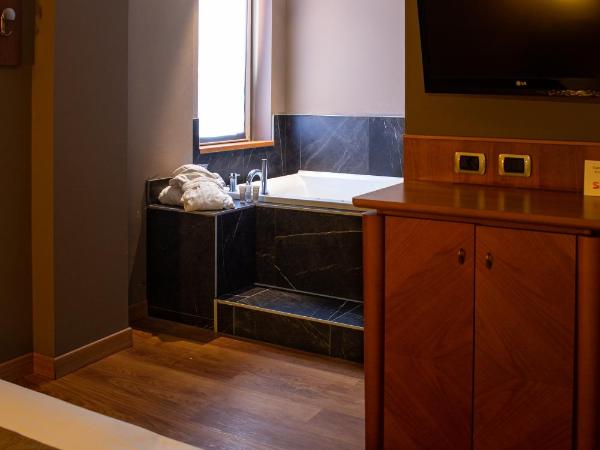Hotel Master : photo 4 de la chambre chambre premium avec baignoire spa 