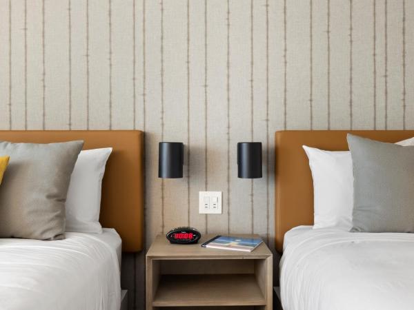 Sea Harbor Hotel - San Diego : photo 4 de la chambre chambre standard avec 2 lits queen-size