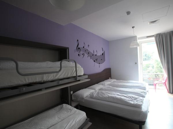 Hotel Nologo : photo 4 de la chambre chambre quadruple