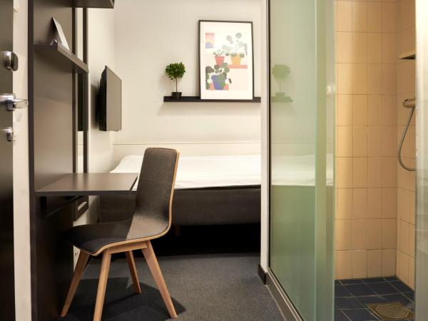 Moment Hotels : photo 3 de la chambre chambre double standard sans fenêtre