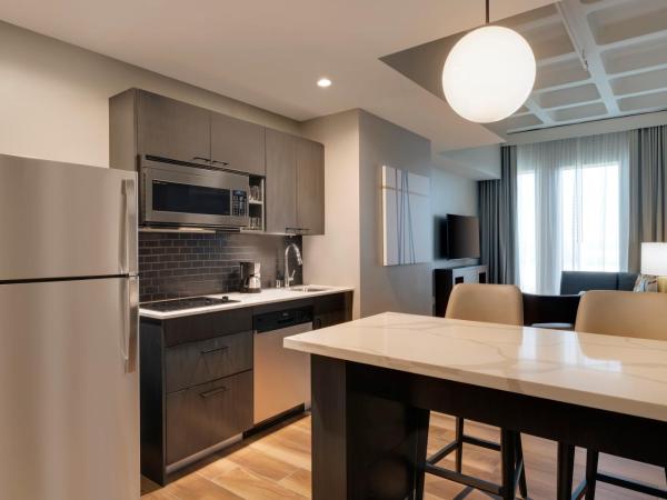 Hyatt House LAX Century Blvd : photo 1 de la chambre suite 2 chambres avec 2 lits queen-size