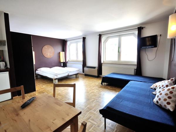 Five Elements Hostel Frankfurt : photo 6 de la chambre appartement
