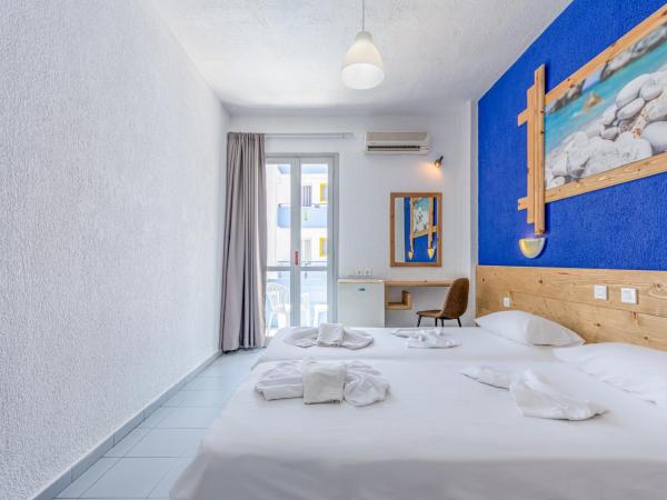 Simple Hotel Hersonissos Blue : photo 3 de la chambre chambre triple
