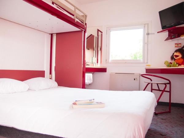 Class'Eco Namur : photo 1 de la chambre chambre double avec salle de bains commune - accessible aux personnes à mobilité réduite