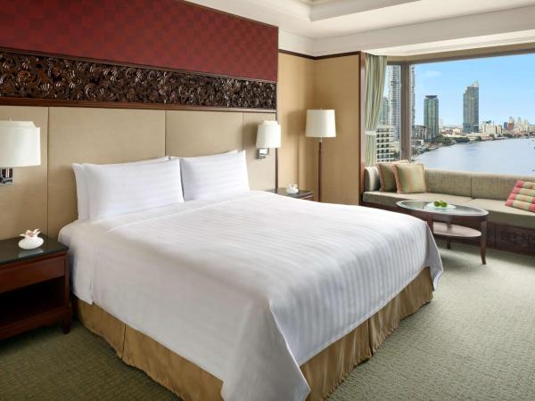Shangri-La Bangkok : photo 4 de la chambre chambre lit king-size de luxe - vue sur rivière