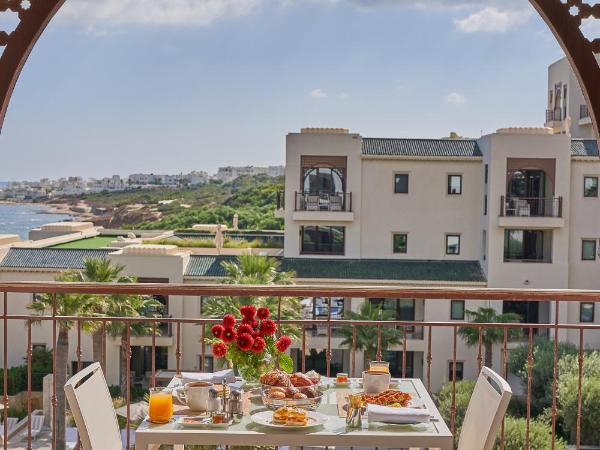 Four Seasons Hotel Tunis : photo 1 de la chambre suite lit king-size four seasons - vue sur mer