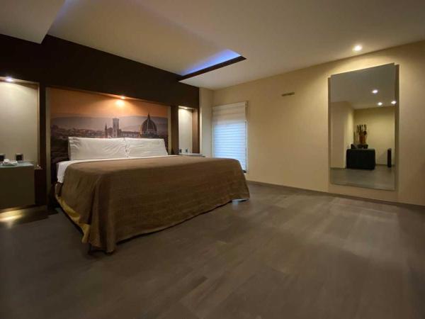 Hotel Escala Central del Norte : photo 8 de la chambre chambre lit queen-size avec baignoire spa