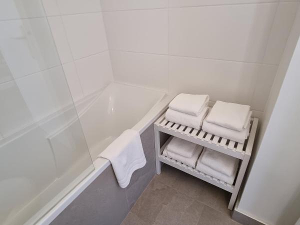 Hotel De L'Europe : photo 5 de la chambre chambre familiale supérieure