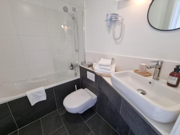 Hotel De L'Europe : photo 5 de la chambre chambre double ou lits jumeaux supérieure avec terrasse