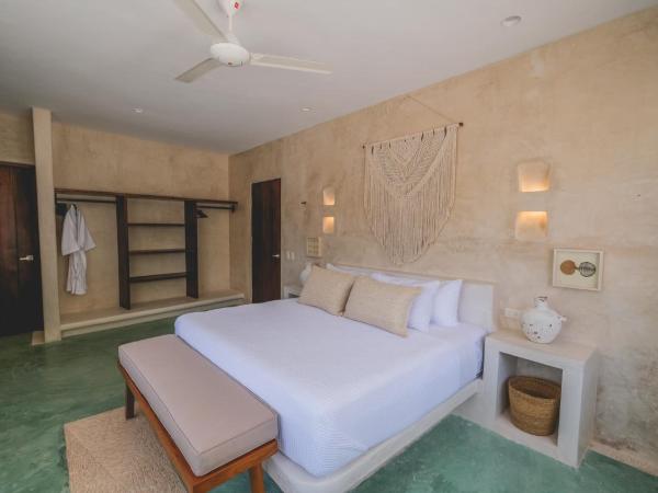 Wakax Hacienda - Cenote & Boutique Hotel : photo 3 de la chambre suite de luxe lit king-size