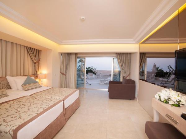 Xperia Saray Beach Hotel : photo 2 de la chambre chambre exécutive xperian 90 (3 adultes)