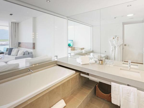 Shangri-La The Marina, Cairns : photo 4 de la chambre chambre club horizon avec accès au salon club
