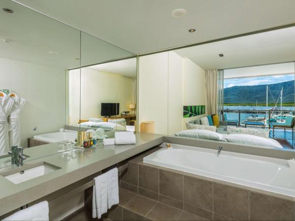 Shangri-La The Marina, Cairns : photo 10 de la chambre chambre club horizon avec accès au salon club