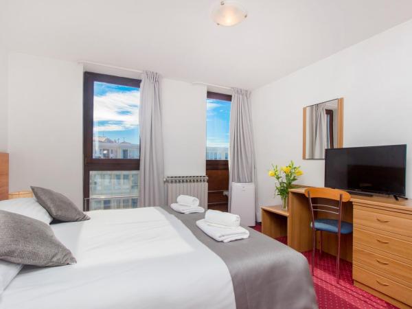 Hotel Jadran Šibenik : photo 2 de la chambre chambre double - vue sur mer