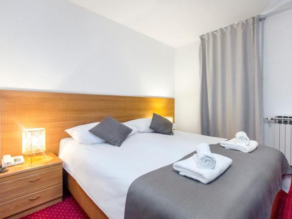 Hotel Jadran Šibenik : photo 6 de la chambre chambre double - vue sur mer