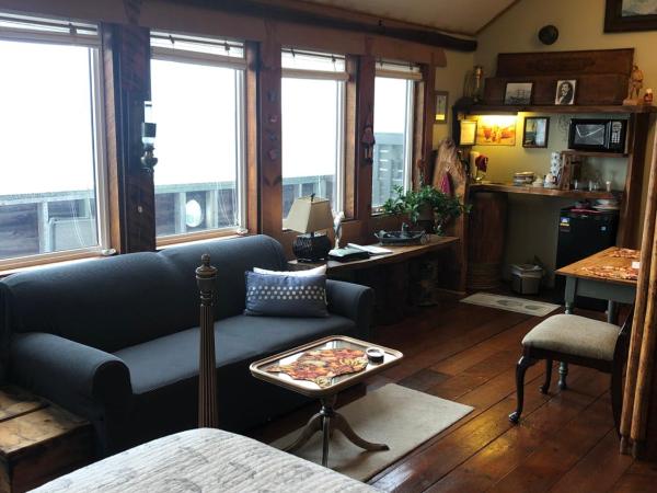 SeaWatch Bed & Breakfast : photo 6 de la chambre suite lit queen-size deluxe