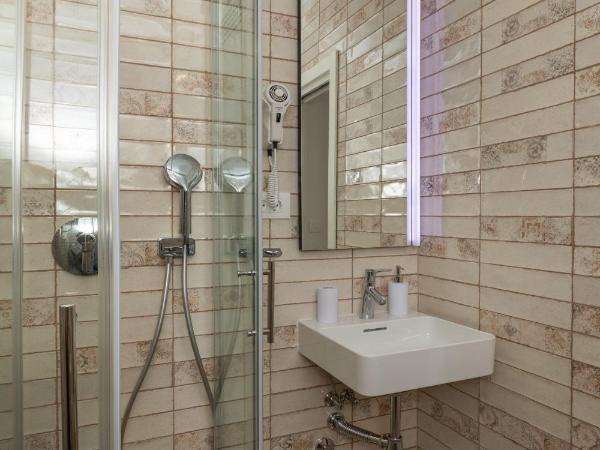 Apartment & Rooms Palmotta : photo 6 de la chambre chambre double - premier Étage