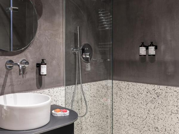 72 AD Suites : photo 4 de la chambre suite junior