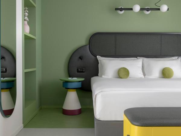 Demo Hotel Design Emotion : photo 2 de la chambre suite lit queen-size deluxe