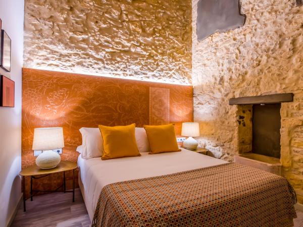 Bacharéis Charming House : photo 4 de la chambre petite chambre double