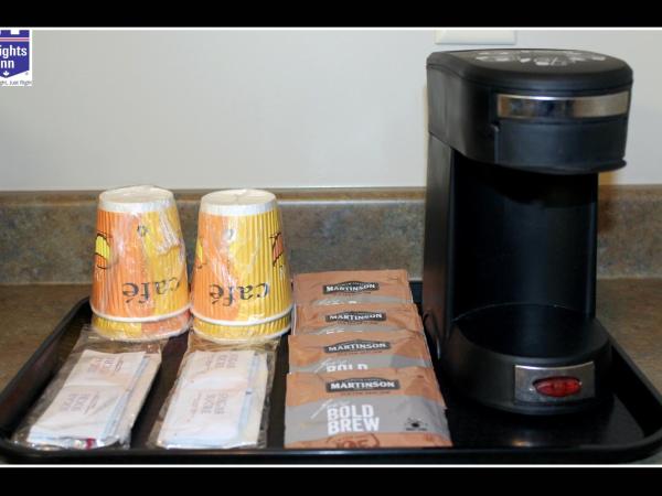 Knights Inn Kamloops : photo 9 de la chambre suite junior avec balcon