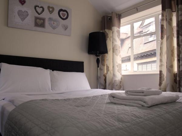 Ali Inn Oxford : photo 2 de la chambre chambre double avec salle de bains privative