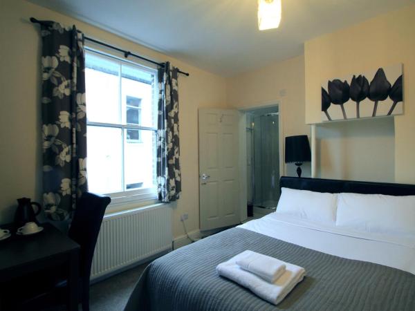 Ali Inn Oxford : photo 3 de la chambre chambre double avec salle de bains privative