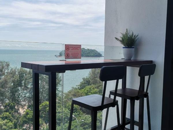 Dwharf Seaview Executive Suit PortDickson : photo 1 de la chambre suite - vue sur mer