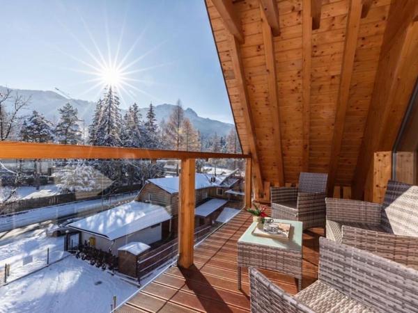 APARTHOTEL ROYAL RESORT SPA Zakopane : photo 3 de la chambre one-bedroom apartment with mezzanine and with mountain view