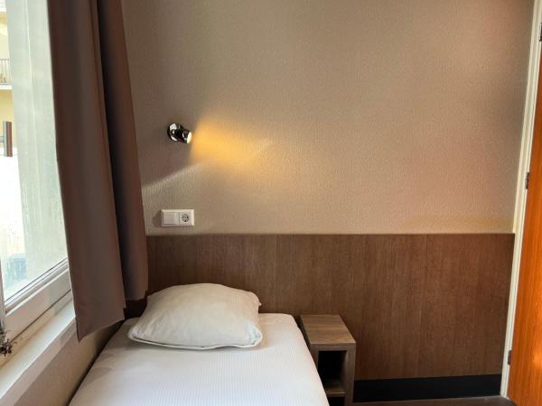 Blossoms City Hotel : photo 3 de la chambre petite chambre simple