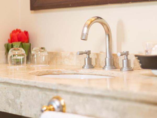 Kenton Palace Bariloche : photo 1 de la chambre suite double