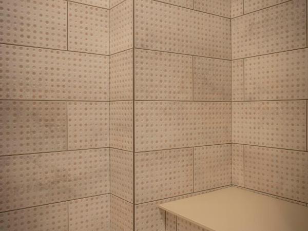 Hotel Broad Ripple : photo 10 de la chambre chambre lit king-size avec balcon