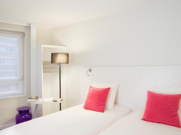 ibis Styles Lille Centre Gare Beffroi : photo 1 de la chambre chambre lits jumeaux standard