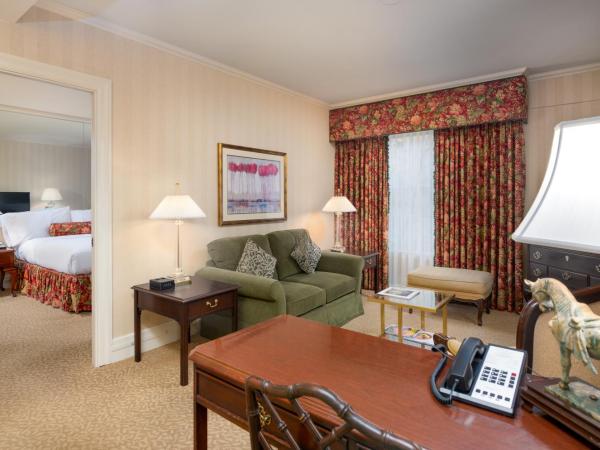Mayflower Park Hotel : photo 2 de la chambre suite lit king-size