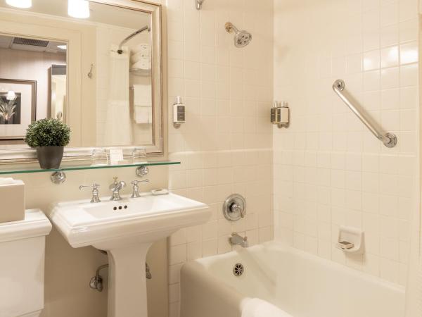 Mayflower Park Hotel : photo 3 de la chambre suite lit king-size