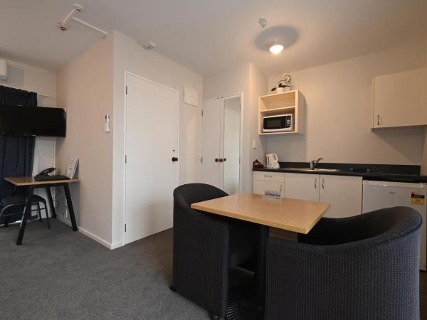 Riccarton Mall Motel : photo 4 de la chambre studio lit queen-size - accessible aux personnes à mobilité réduite