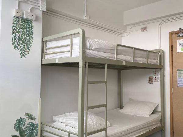 Hop Inn : photo 1 de la chambre chambre quadruple