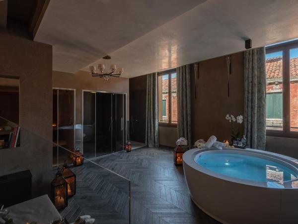 Palazzo Veneziano - Venice Collection : photo 6 de la chambre suite de luxe avec spa privé