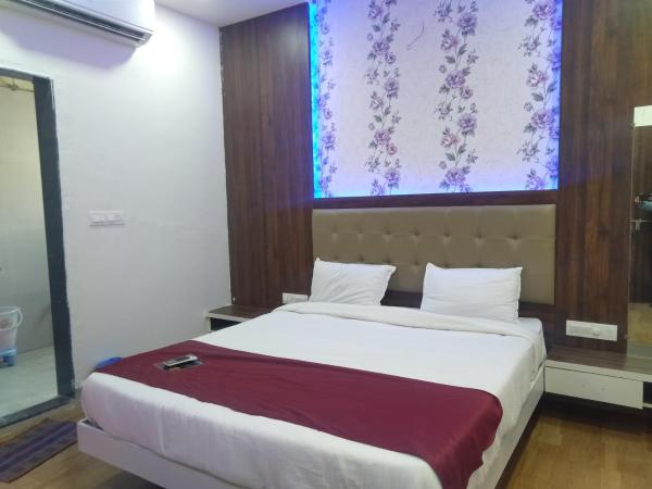 Hotel Rest Inn Pune : photo 10 de la chambre chambre double standard