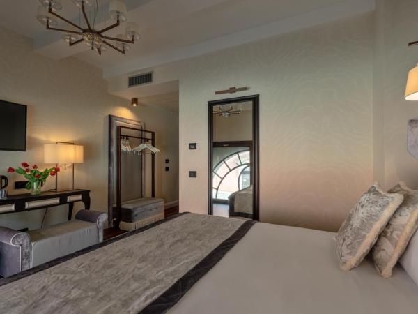 Palazzo Veneziano - Venice Collection : photo 8 de la chambre hébergement supérieur - vue sur canal