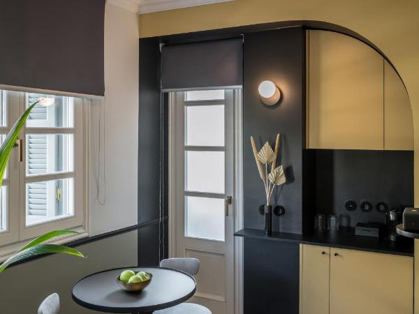 72 AD Suites : photo 4 de la chambre chambre confortable