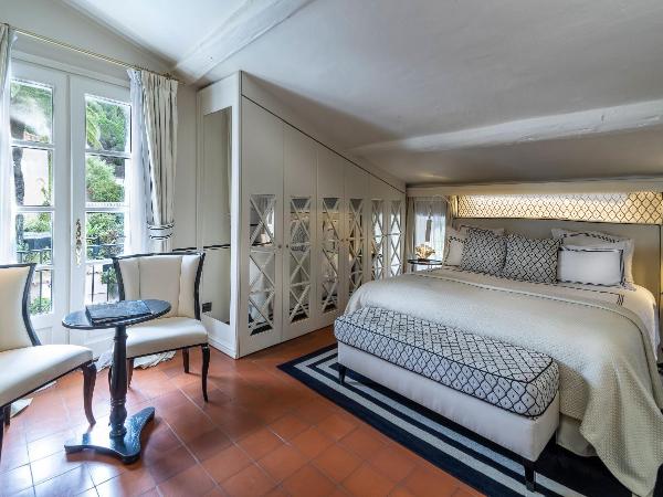 Le Yaca Saint-Tropez : photo 1 de la chambre chambre familiale avec balcon