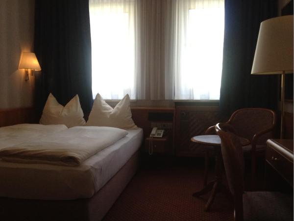 Hotel Carmen : photo 3 de la chambre chambre lit queen-size 